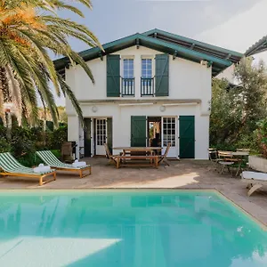 https://villa-bayard.biarritzhotels.info